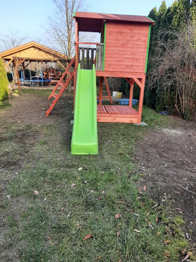 Nosztalgia Vendeghaz Ξενοδοχείο Zalaegerszeg Εξωτερικό φωτογραφία